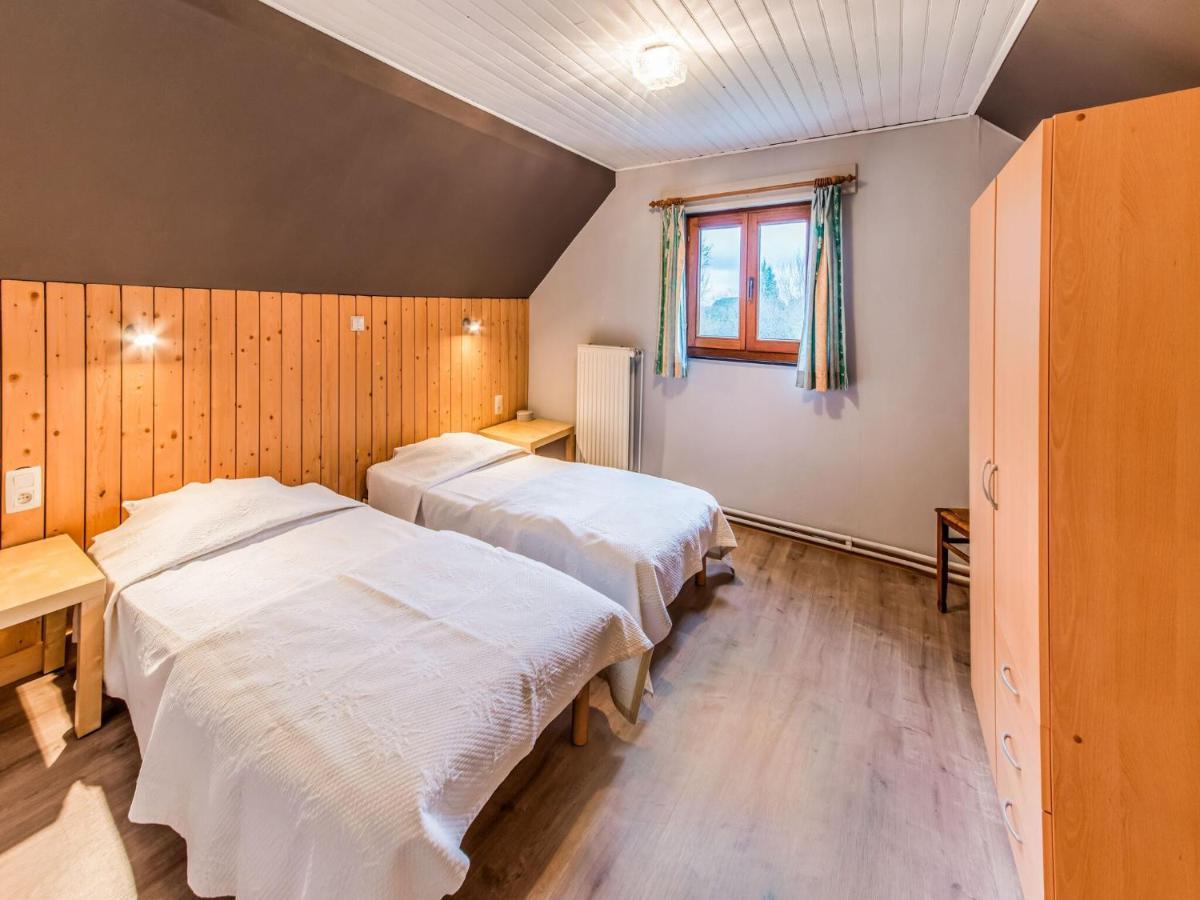 Modern Holiday Home In Lavacherie Sainte-Ode Экстерьер фото